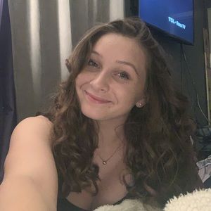 Meet your Posher, Ashlee